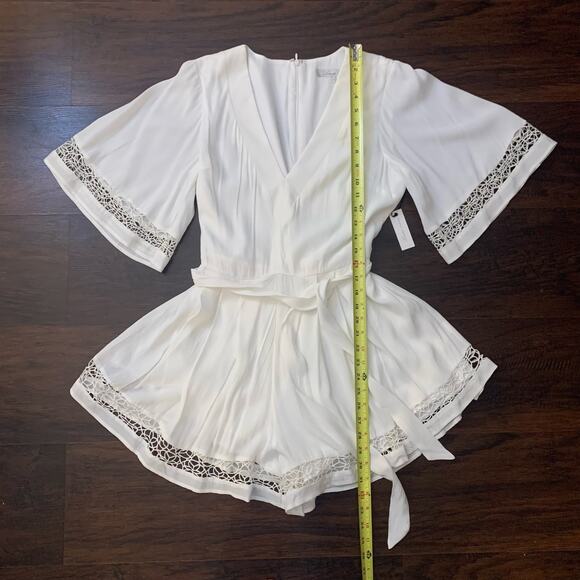 Lovers + Friends white short sleeve romper size M NWT - Picture 10 of 12